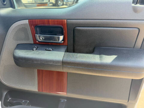 2005 Ford F-150 Lariat