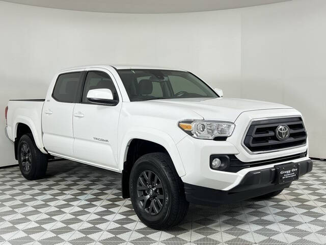 2023 Toyota Tacoma SR5's photo