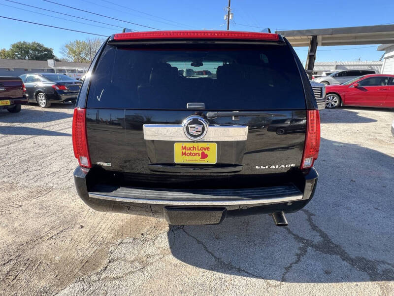 2011 Cadillac Escalade ESV Luxury