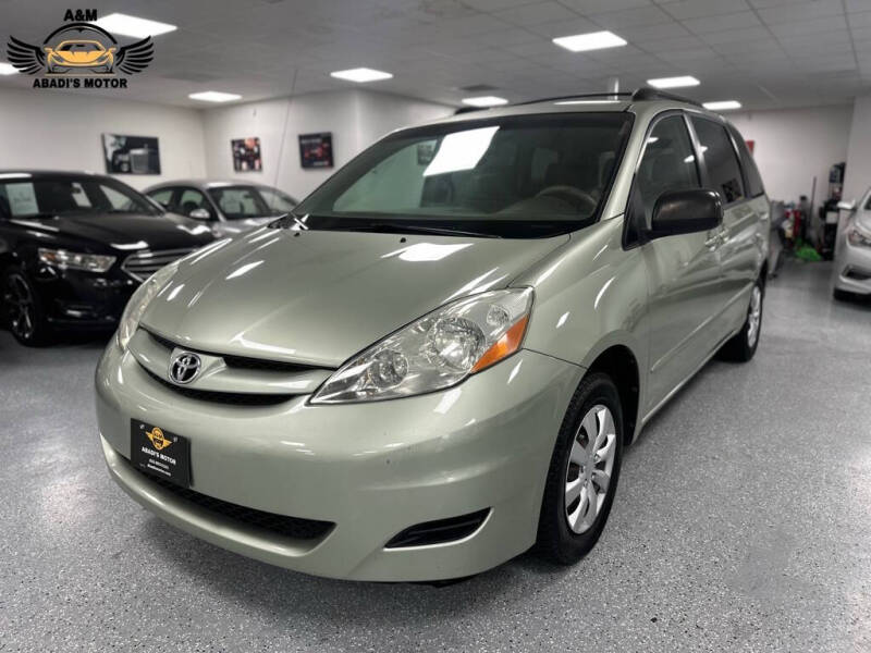 2006 Toyota Sienna LE photo 2