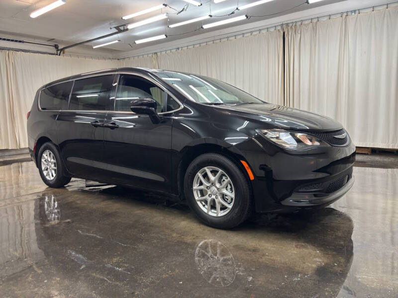 2026 Chrysler Voyager LX