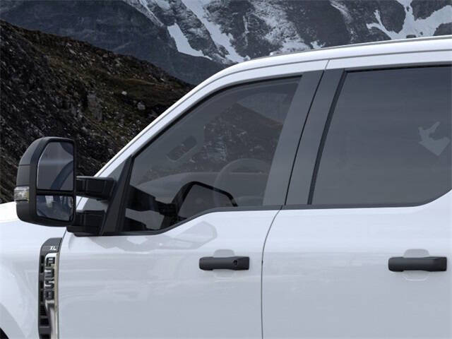 2025 Ford F-350 Super Duty XL