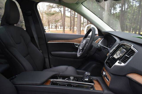 2024 Volvo XC90 Recharge T8 Plus Bright Theme 7P