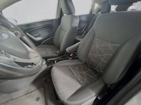 2012 Ford Fiesta SES