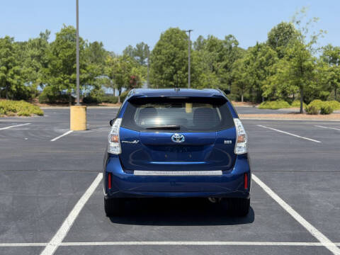 2012 Toyota Prius v Five