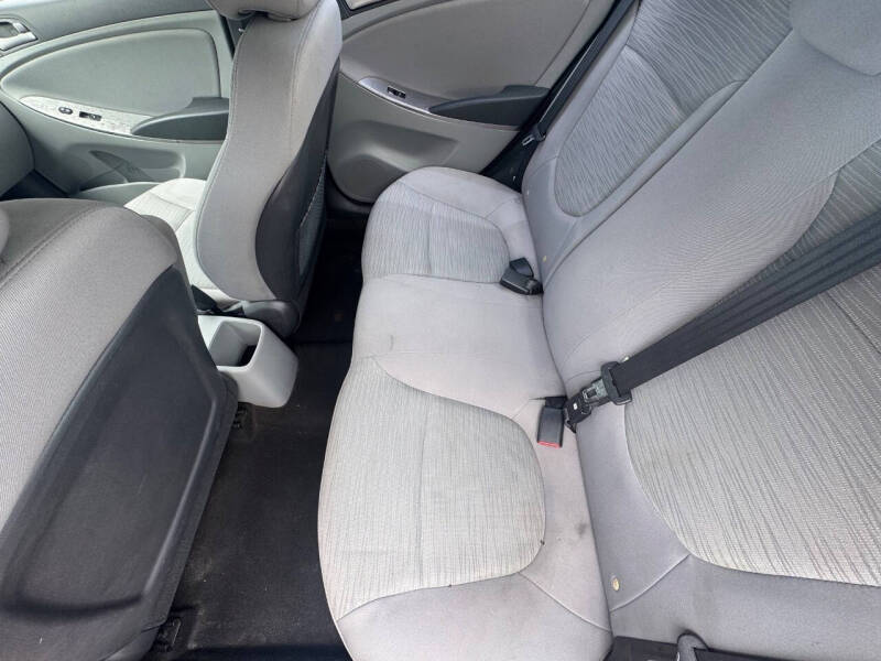 2017 Hyundai Accent SE