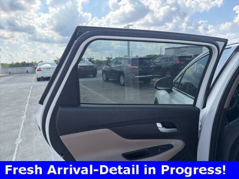 2023 Hyundai Santa Fe SE