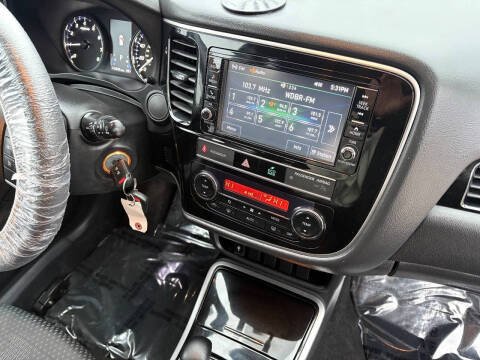 2019 Mitsubishi Outlander ES