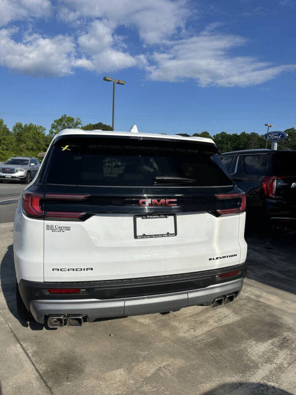 2025 GMC Acadia Elevation