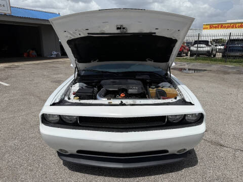 2014 Dodge Challenger SXT