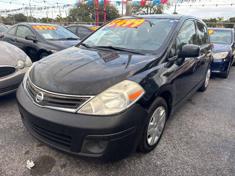 2011 Nissan Versa 1.8 S