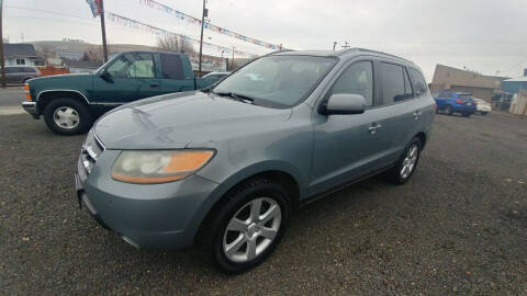 2008 Hyundai Santa Fe for sale at Deanas Auto Biz in Pendleton OR