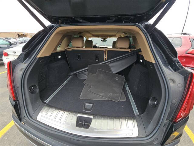 2022 Cadillac XT5 Premium Luxury