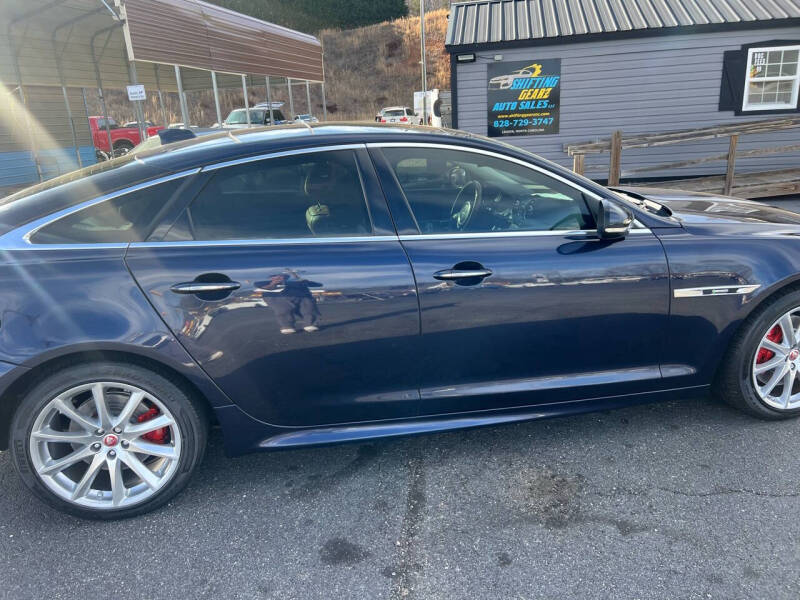 2017 Jaguar XJ R-Sport