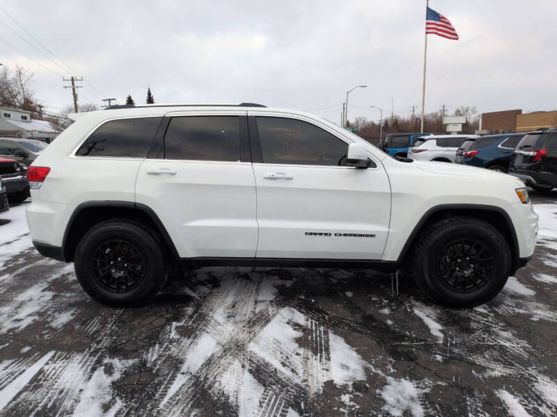 2017 Jeep Grand Cherokee Laredo