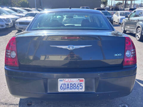 2008 Chrysler 300 LX