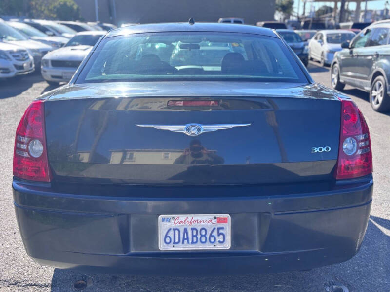 2008 Chrysler 300 LX