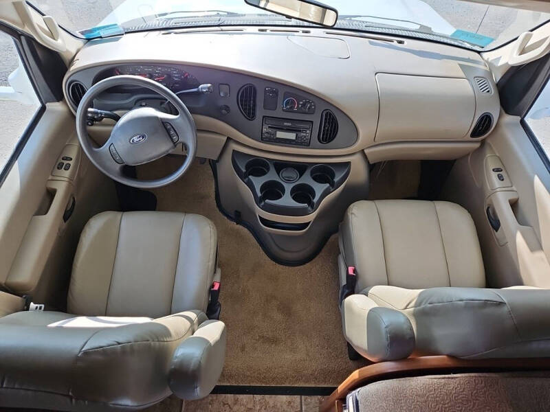 2008 Ford E-Series E-450 SD