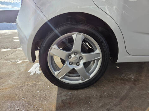 2015 Chevrolet Sonic LTZ Auto