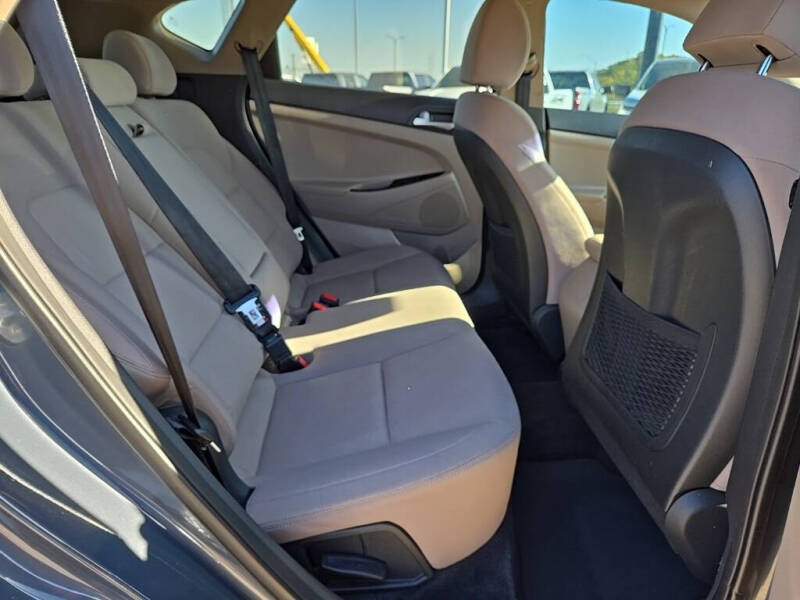 2020 Hyundai Tucson SE