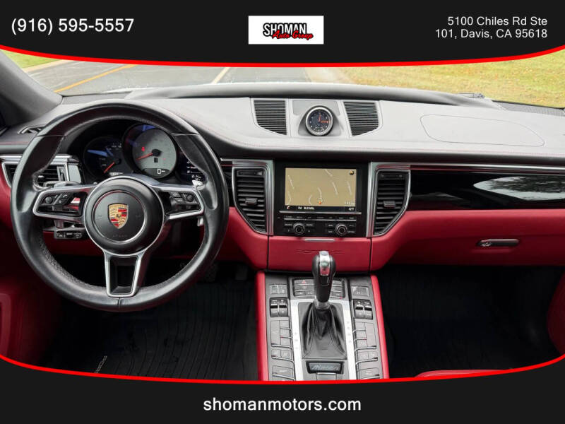 2015 Porsche Macan S