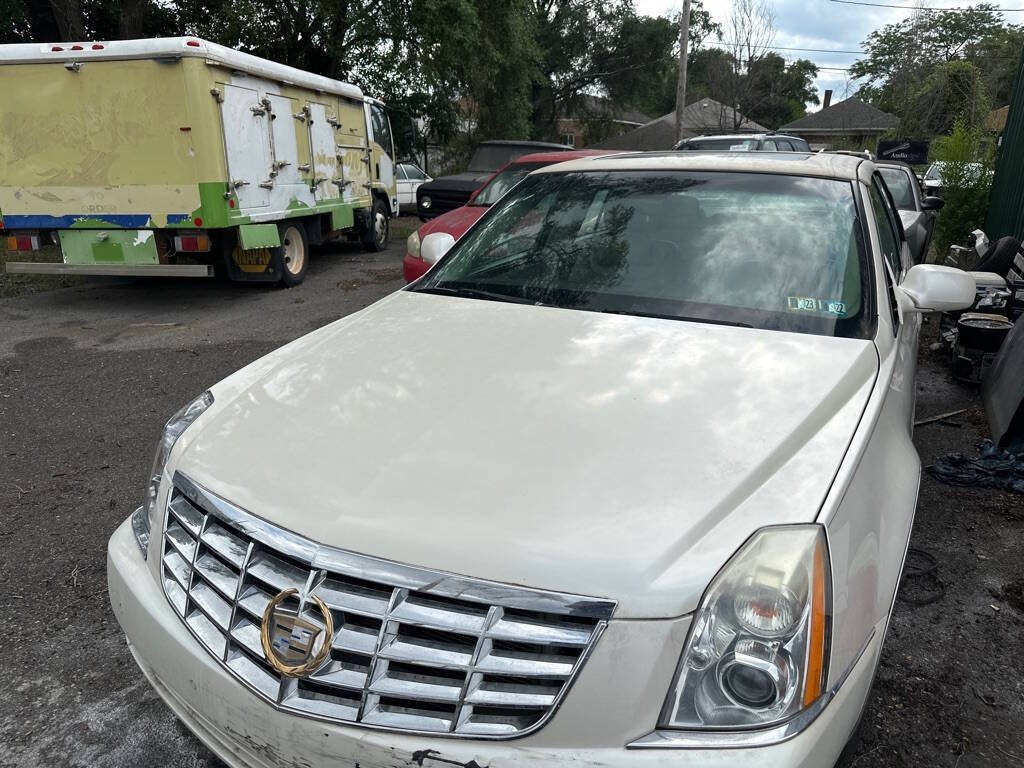 2008 Cadillac DTS for sale at DEES AUTO SALES & KUSTOMS WHIPS INC in Gary, IN