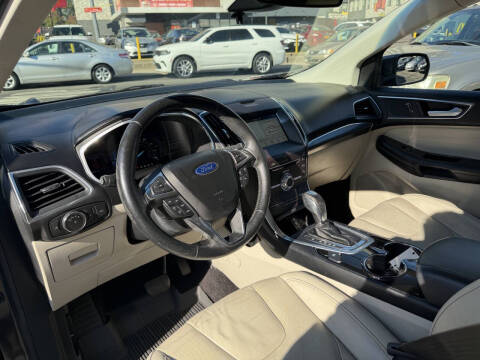 2017 Ford Edge Titanium