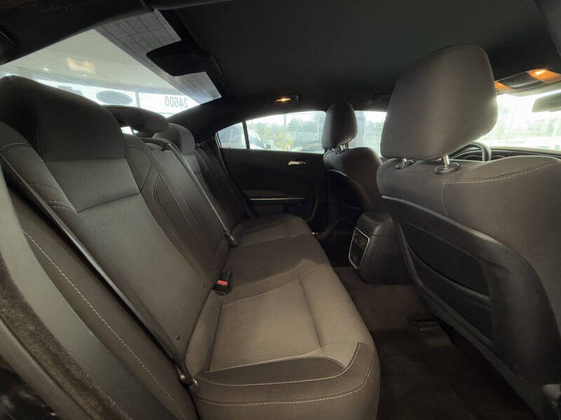 2017 Dodge Charger SXT