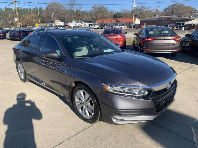 2019 Honda Accord LX photo 3