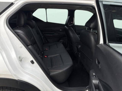 2020 Nissan Kicks SR