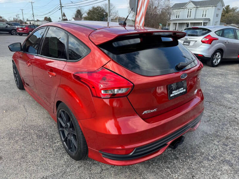 2018 Ford Focus ST