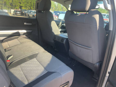 2017 Toyota Tundra SR5