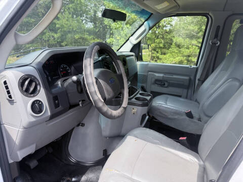 2013 Ford E-Series E-350 SD XL