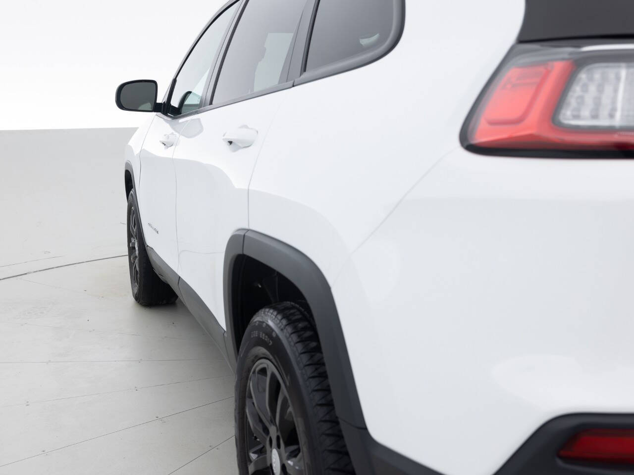 Used Car 2020 Jeep Cherokee  Latitude 4x4 4dr Suv For Sale Under $20,000 In Coal City, Illinois