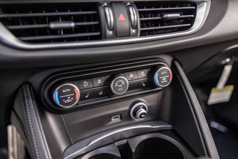 2025 Alfa Romeo Stelvio