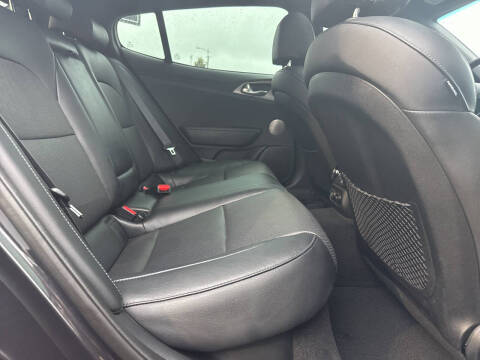 2019 Kia Stinger GT1