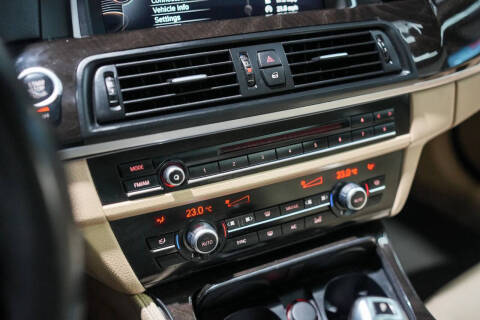 2015 BMW 5 Series 528i