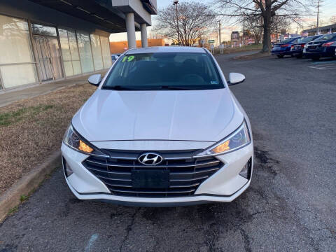 2019 Hyundai Elantra for sale at Carz Unlimited in Richmond VA