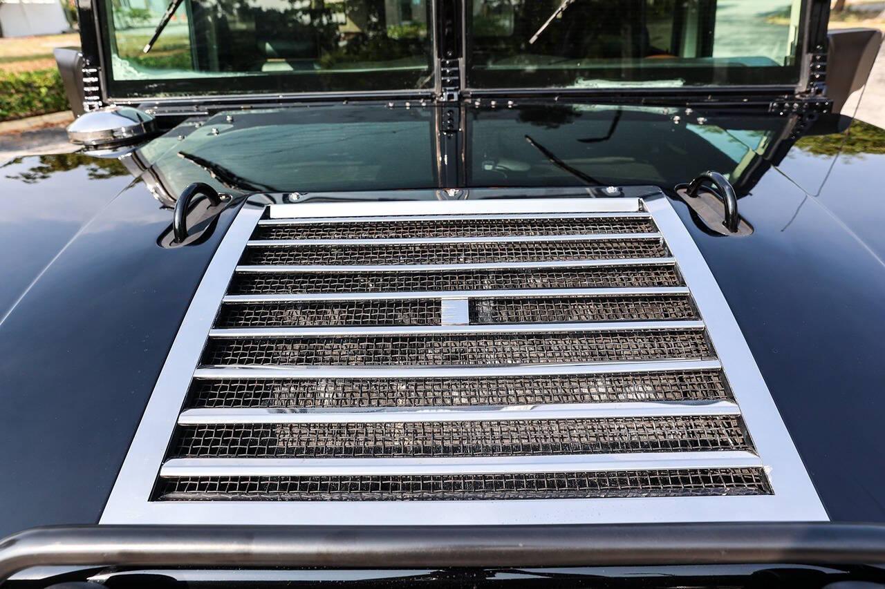 2004 HUMMER H1 33