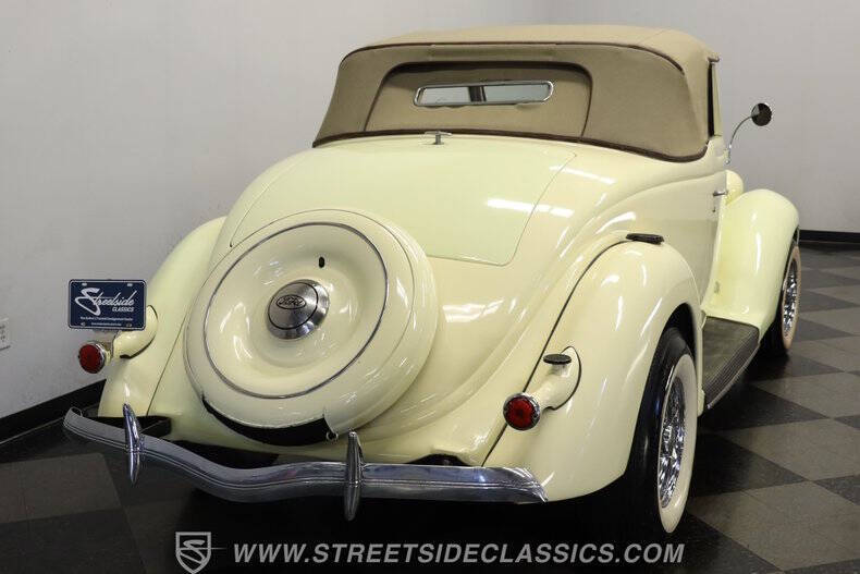 1936 Ford Cabriolet