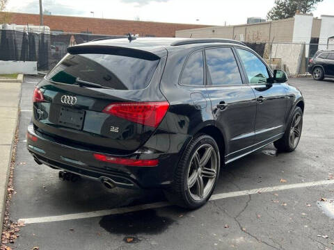 2012 Audi Q5 3.2 quattro Premium Plus
