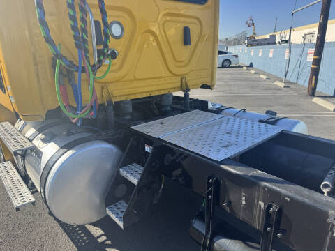 2020 Freightliner Cascadia