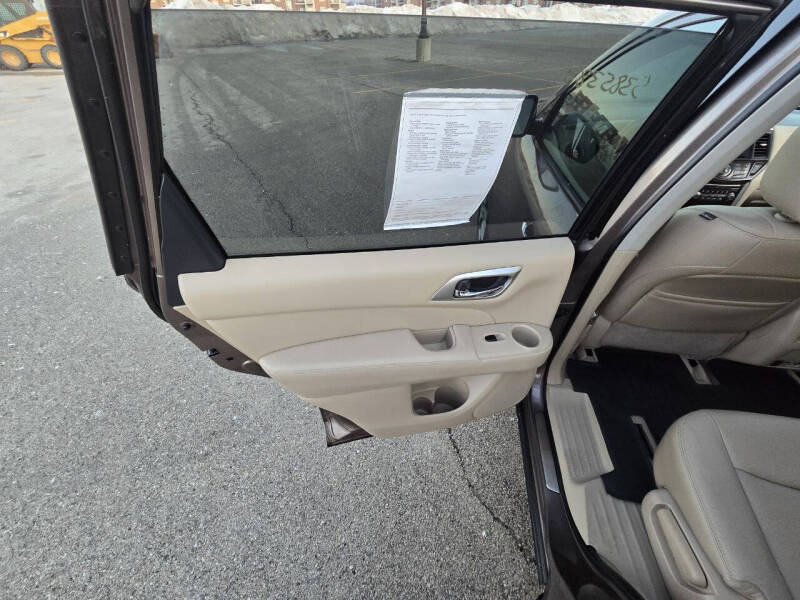 2014 Nissan Pathfinder Platinum