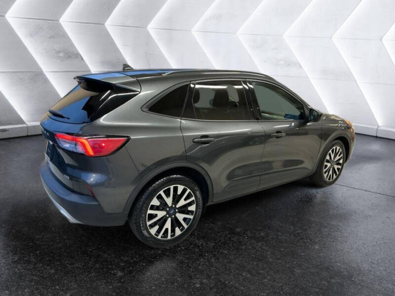 2020 Ford Escape Hybrid SE Sport