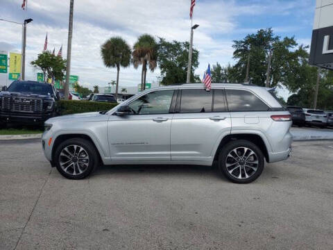 2022 Jeep Grand Cherokee Overland