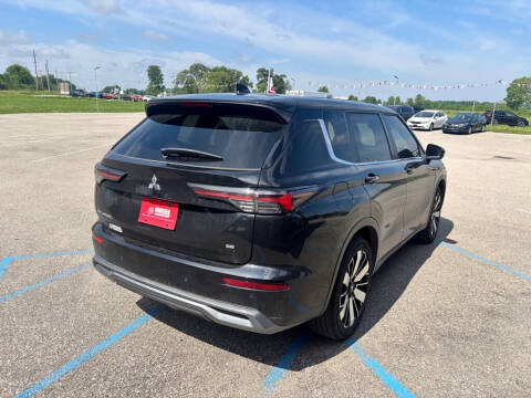 2025 Mitsubishi Outlander SE