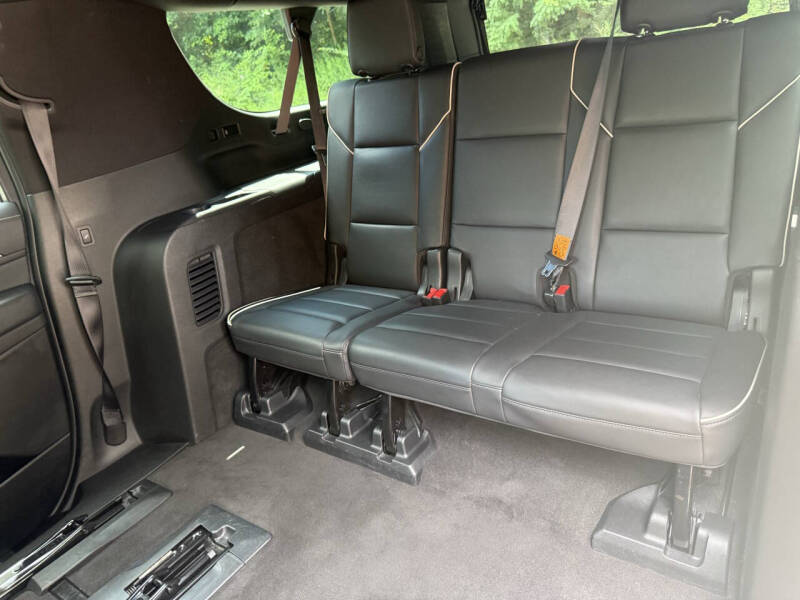 2022 Cadillac Escalade ESV Premium Luxury