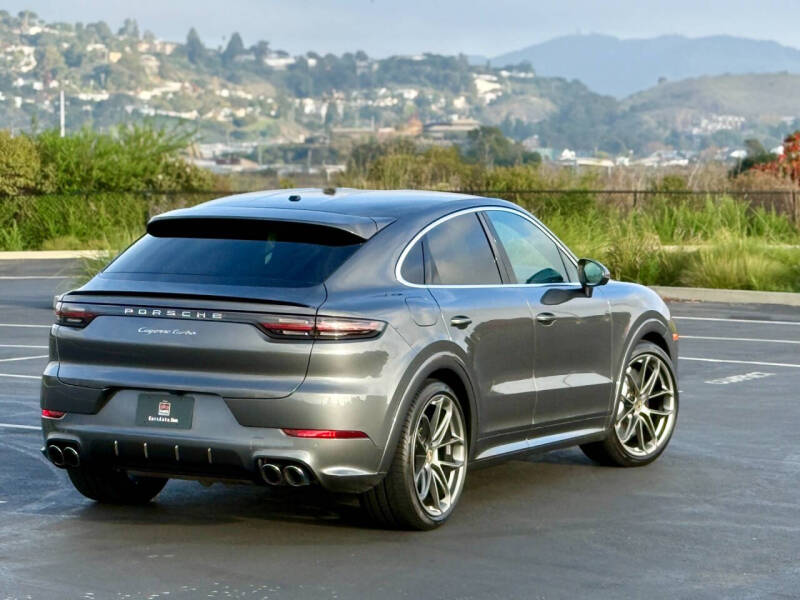 2020 Porsche Cayenne Turbo Coupe