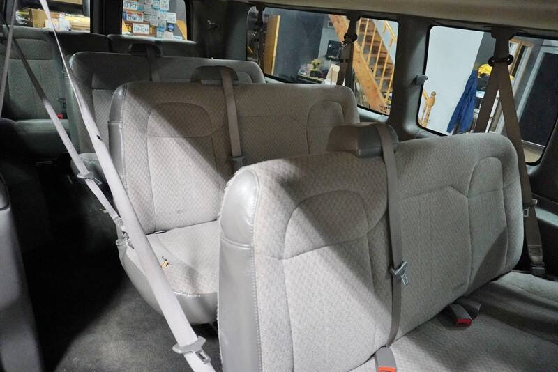 2017 Chevrolet Express LT 3500