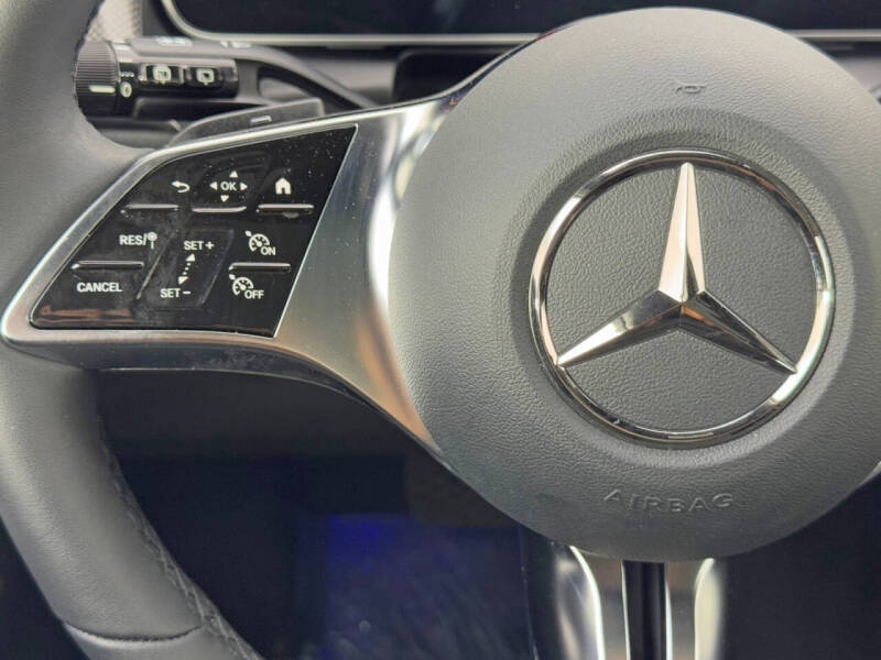 2025 Mercedes-Benz GLC GLC 300